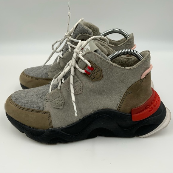 Sorel Women’s Kinetic RNEGD Caribou Boot. Grey Green. US Size 7. - Picture 3 of 10